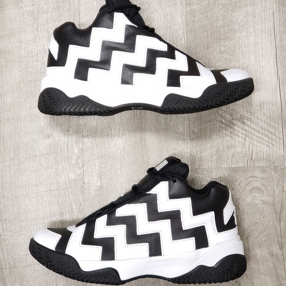 🆕️ Converse VLTG Basketball Sneakers Sz 8 WMNS - Picture 10 of 15